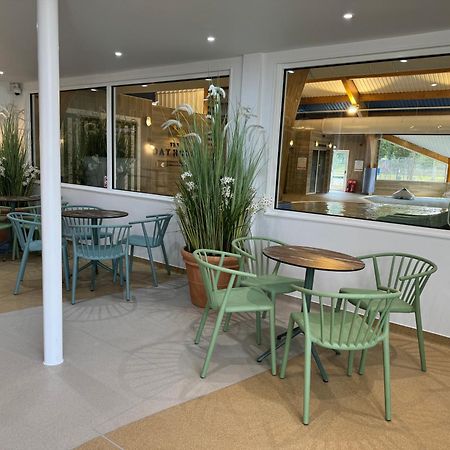 The Boat House, Hot Tub Lodge South Cerney Exterior foto